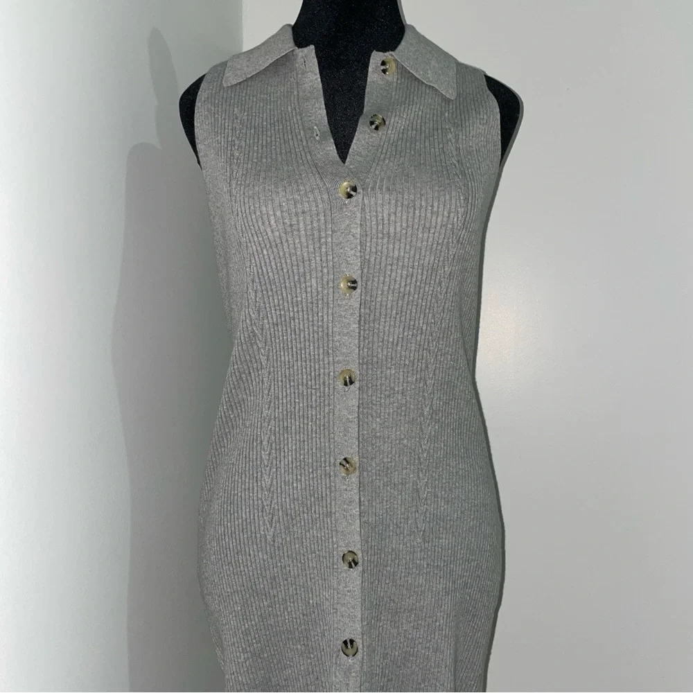 NEW! Favorite Daughter- The Lena Midi Dress Frost Gray Size M Buttoned Ribbed
